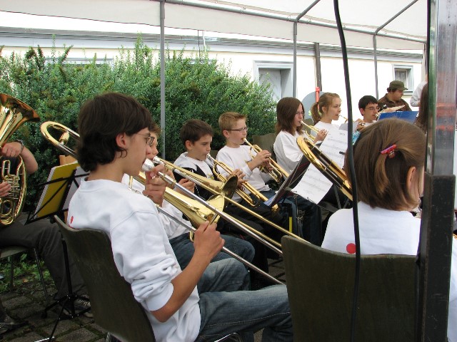 ../Images/strassenfest1308.jpg