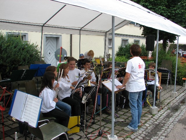 ../Images/strassenfest1808.jpg