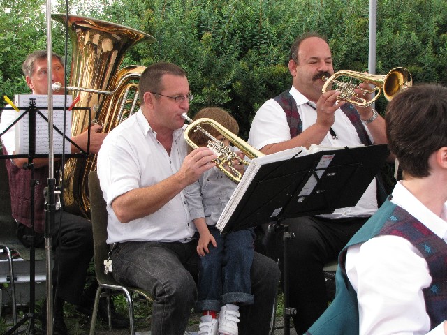 ../Images/strafest0911.jpg