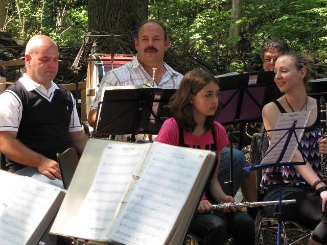 ../Images/waldfest1118.jpg
