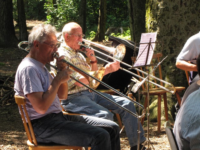 ../Images/waldfest1119.jpg