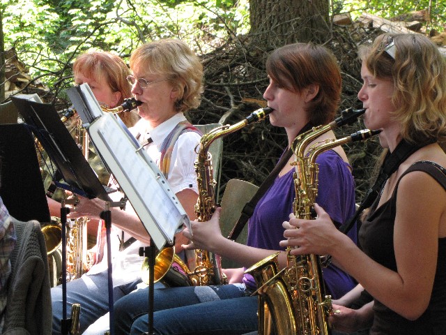 ../Images/waldfest1122.jpg